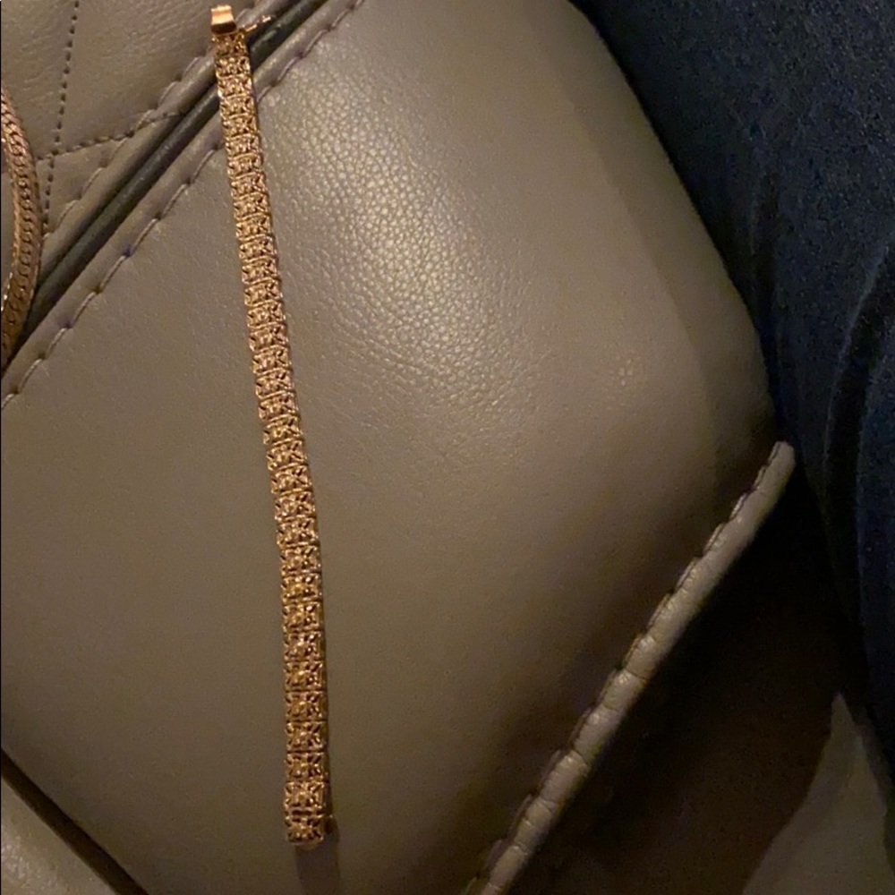 14 K gold bracelet. Recently cleaned at jewelers